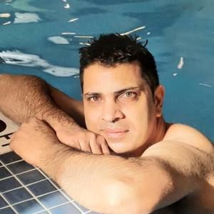 Meet your Posher, Vikas